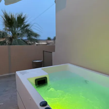 מלון Eva Lefkada 2*