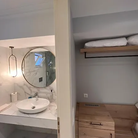 Eva Hotel 2*