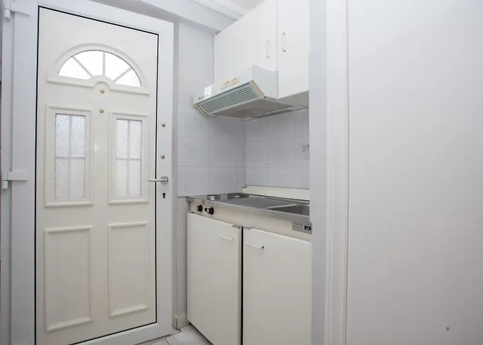 Hotel Eva Lefkada 2*